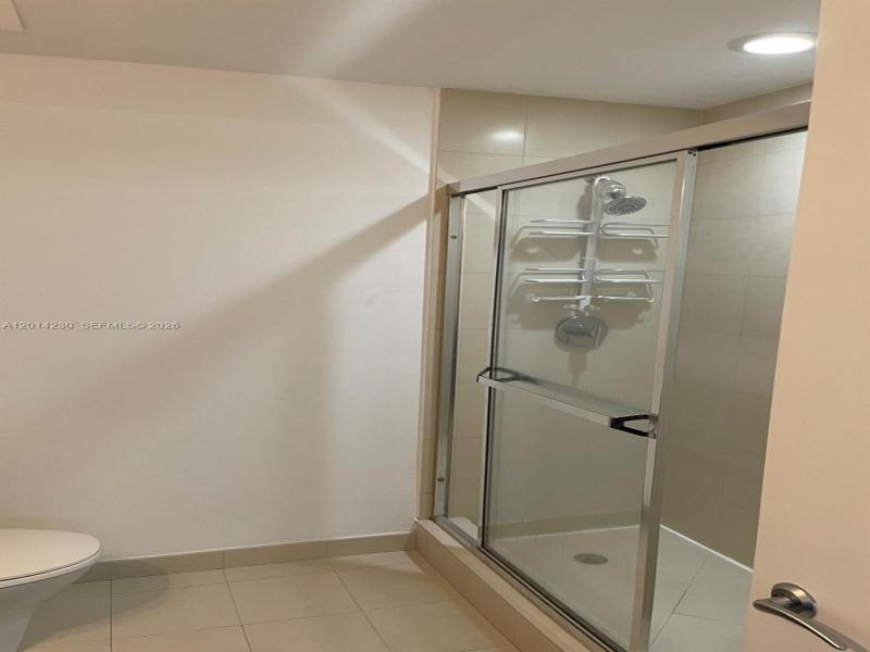 Comprar apartamento en Uptown Marina Lofts 602
