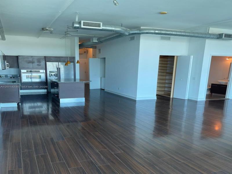 Comprar apartamento en Uptown Marina Lofts 602