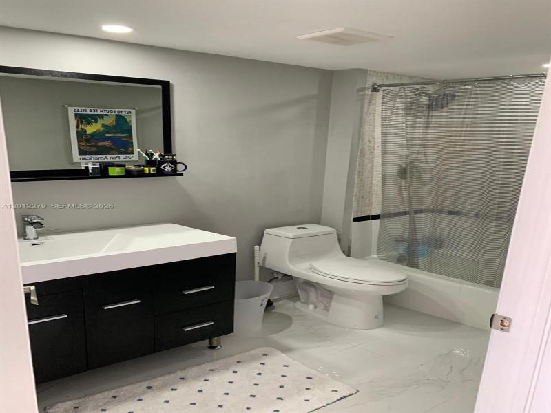 Condo for sale at Palm Bay Yacht Club 1210