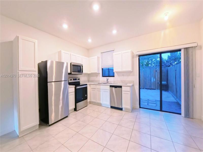 Property photo # 4