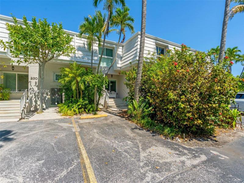 Cape Florida Club Apt #108