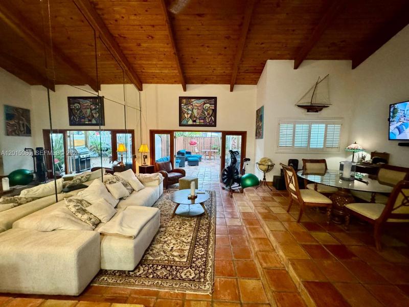 Property photo # 4