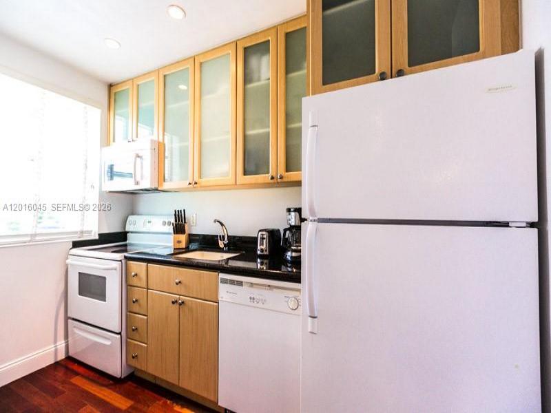 Property photo # 2