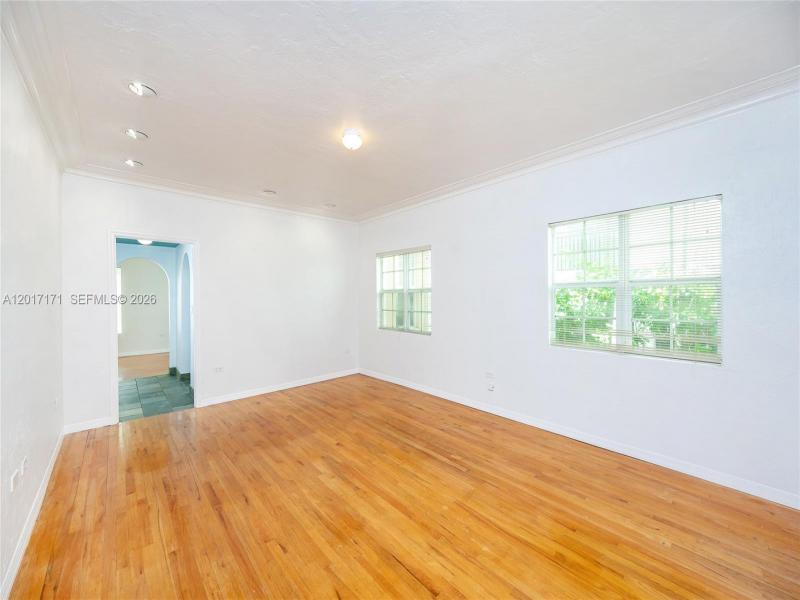Property photo # 8