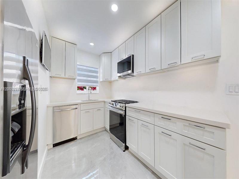 Property photo # 8