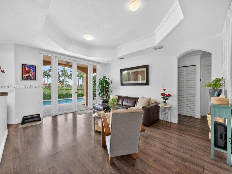 Property photo # 7