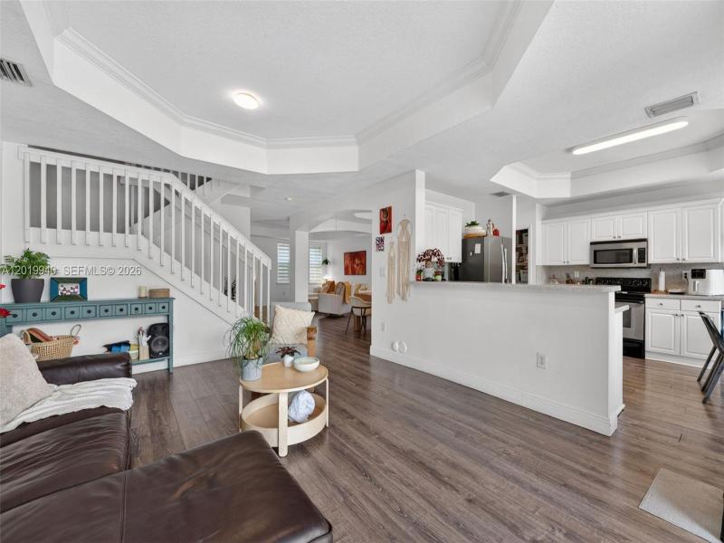 Property photo # 9