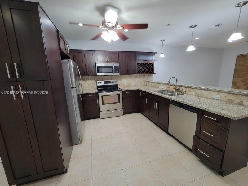 Property photo # 0