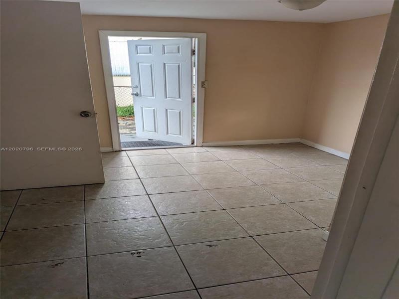 Property photo # 9