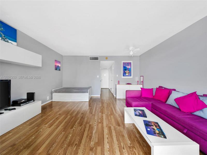 Property photo # 6