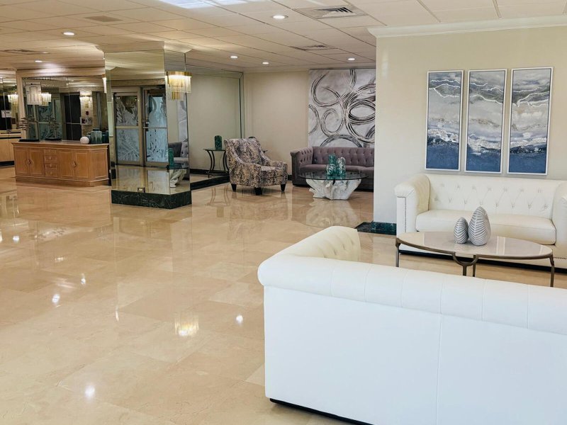 Condo for sale at Playa Del Mar 608