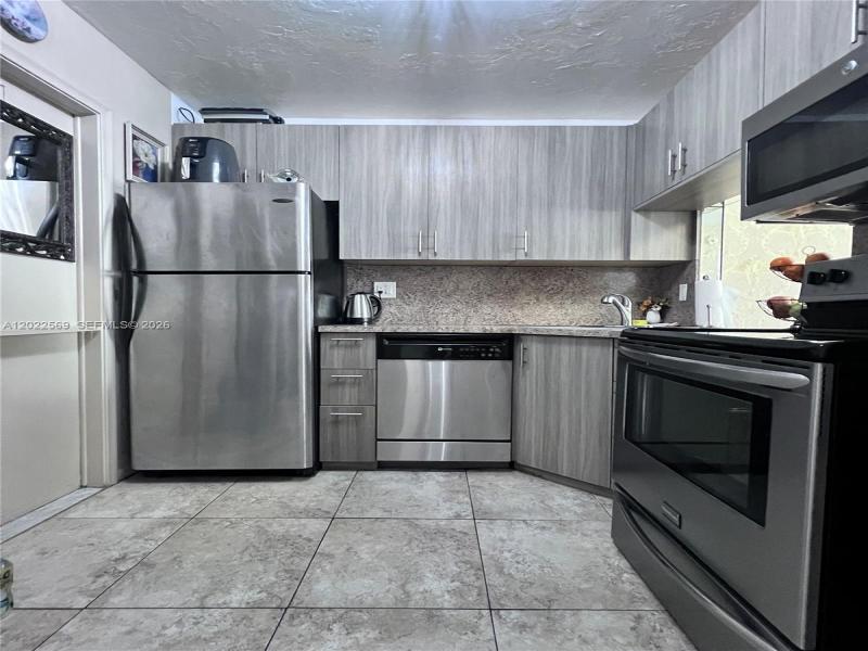 Property photo # 0