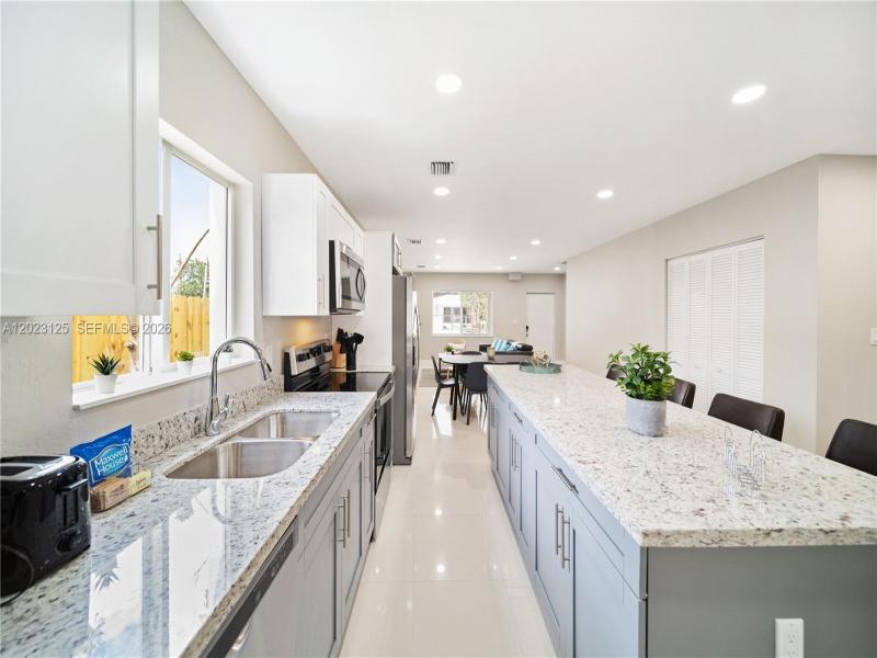 Property photo # 7