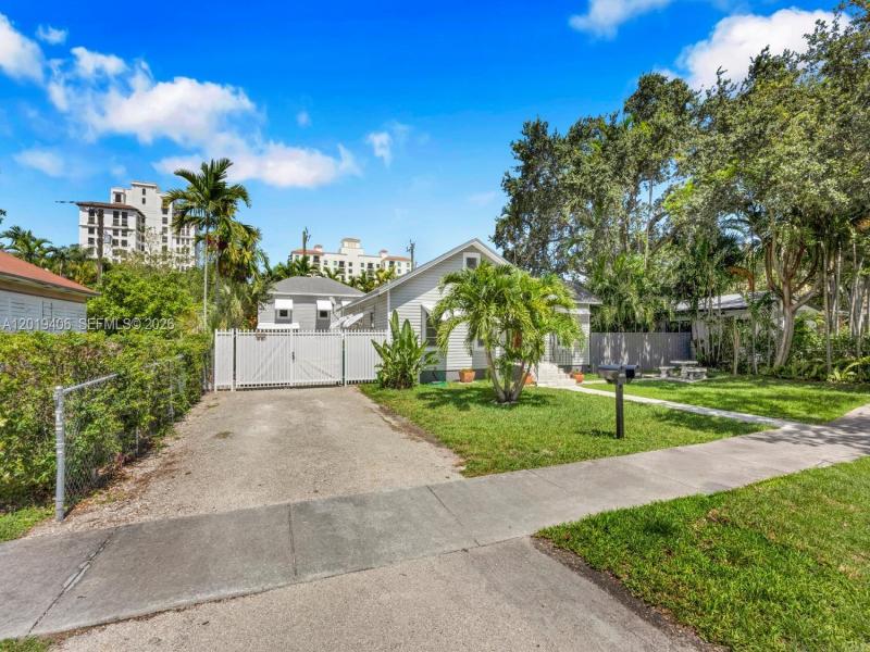 Property photo # 8