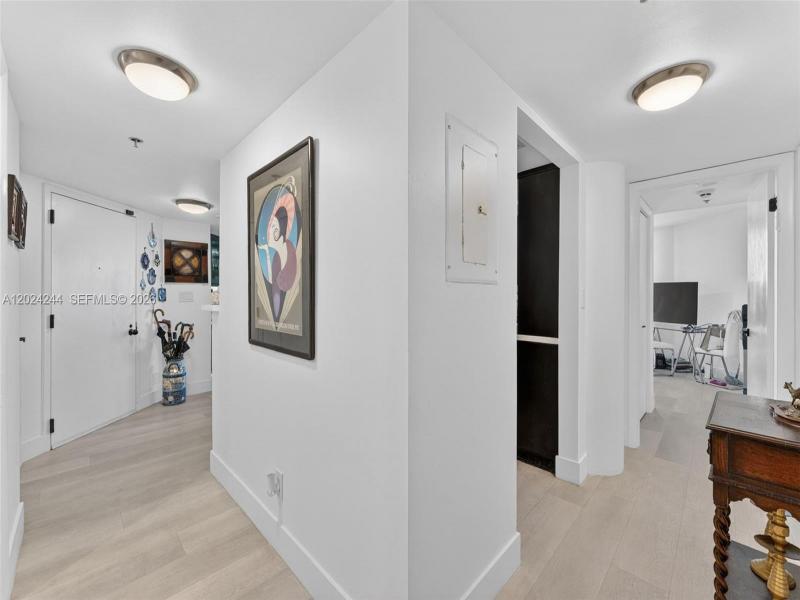 Condo for sale at Anchor Bay Club 710