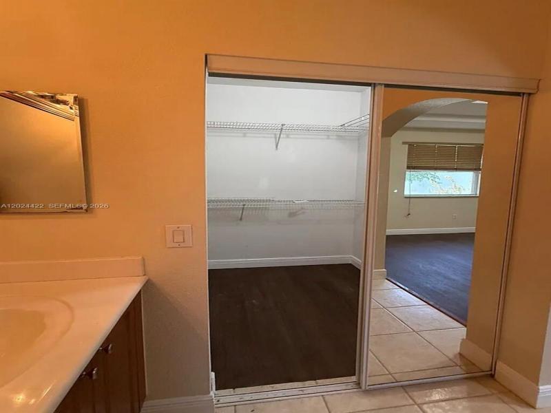 Property photo # 6