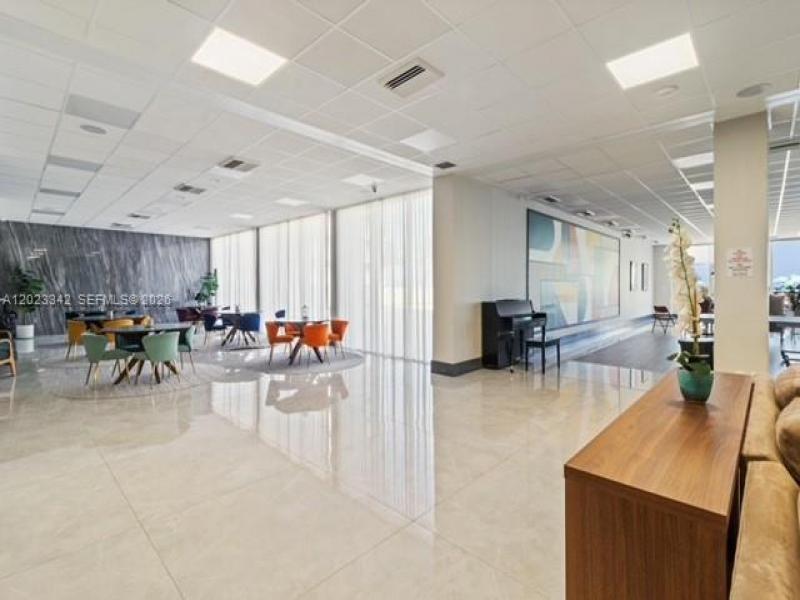 Condo for sale at Parker Tower 1210