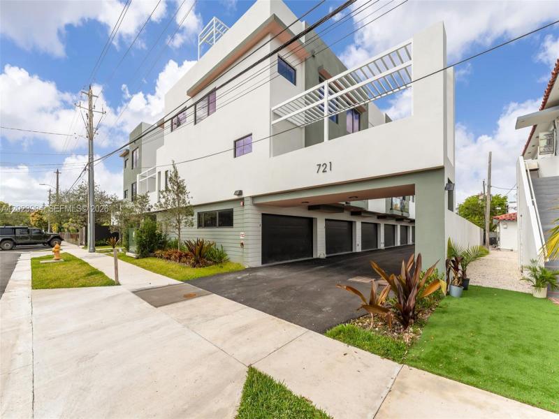 Property photo # 2