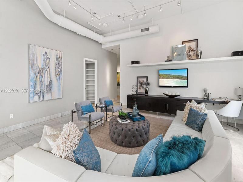 Comprar apartamento en The Meridian Lofts 101