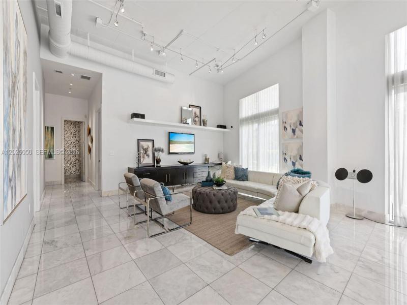 Comprar apartamento en The Meridian Lofts 101