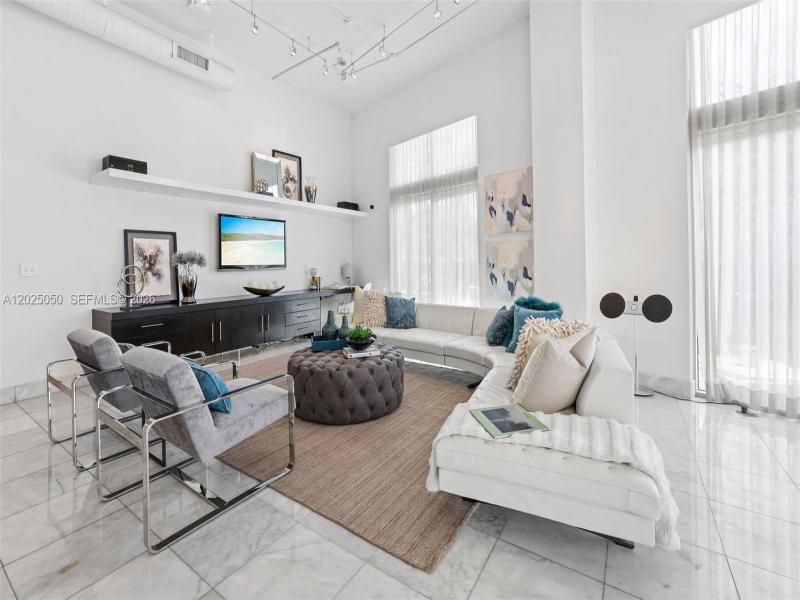 Comprar apartamento en The Meridian Lofts 101