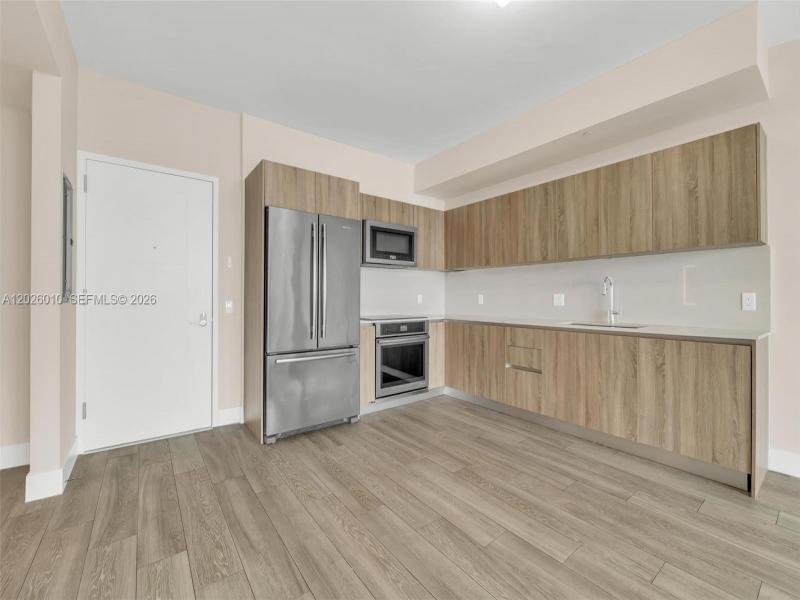 Property photo # 6