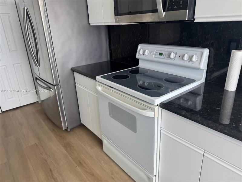 Property photo # 9