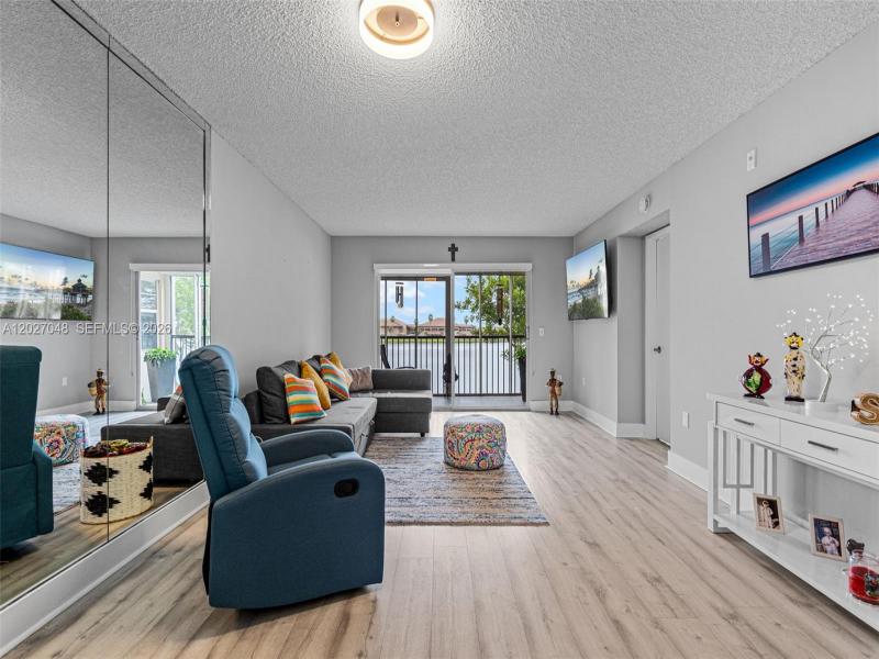 Property photo # 4