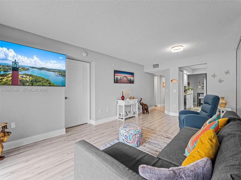 Property photo # 7