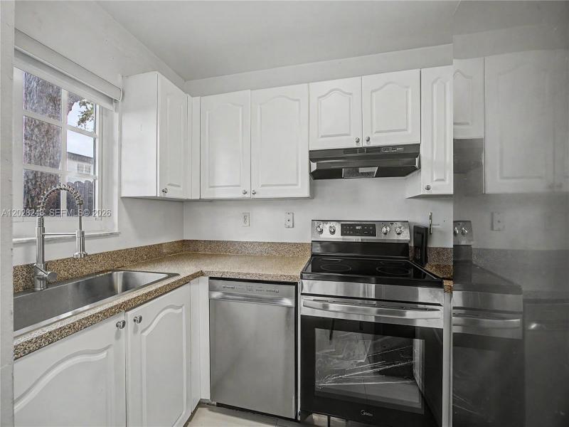 Property photo # 9