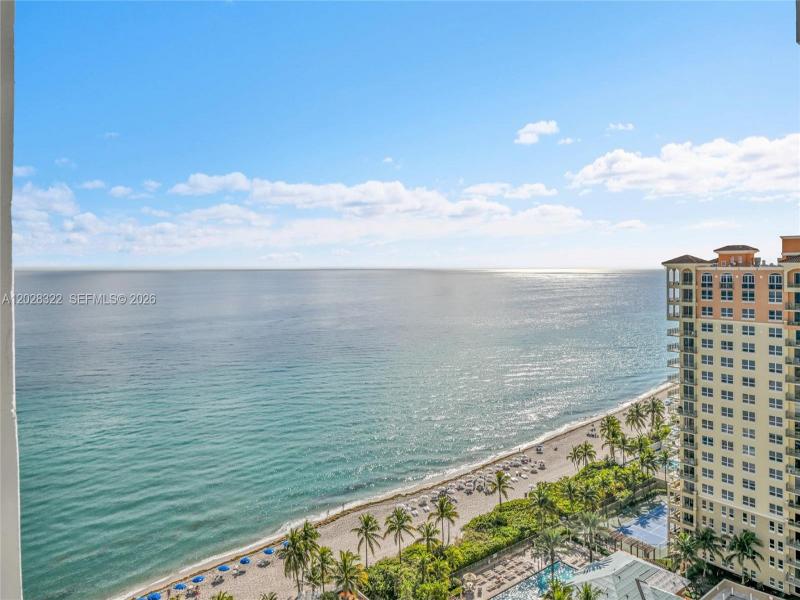 Condo for sale at Parker Plaza Estates 2018