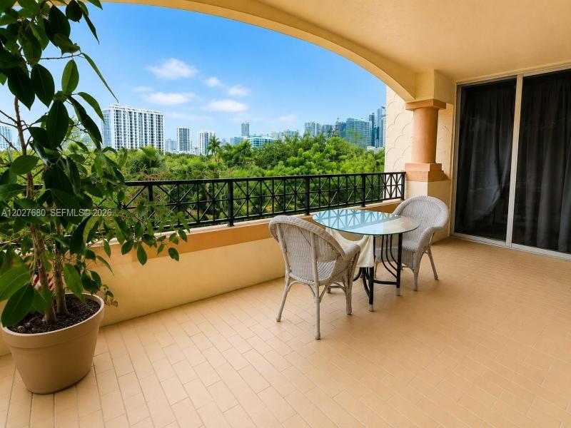 Condo for sale at Villa Brickell 43