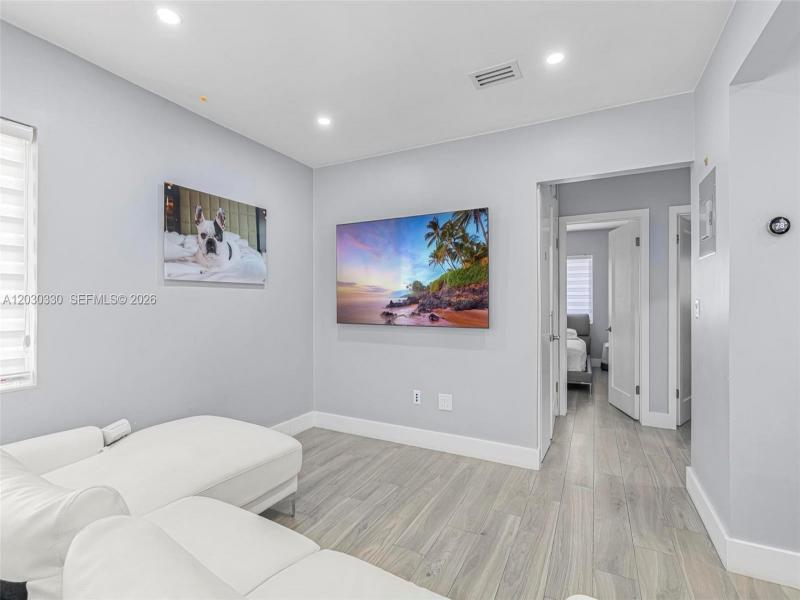 Property photo # 6