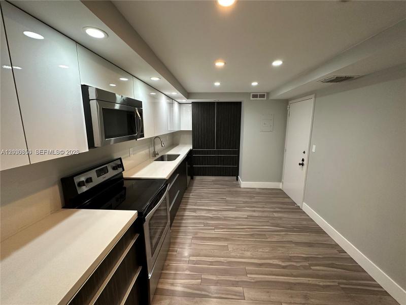 Apartment for rent at Olympus Towers 705
