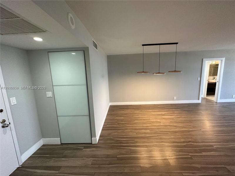 Apartment for rent at Olympus Towers 705