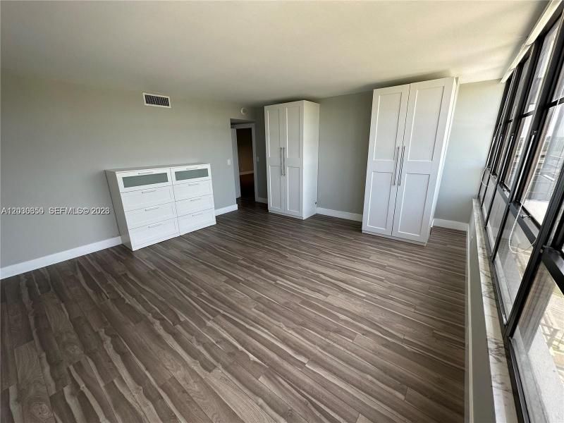 Apartment for rent at Olympus Towers 705