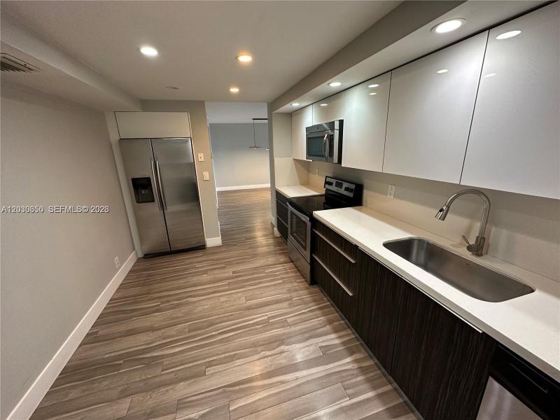 Apartment for rent at Olympus Towers 705