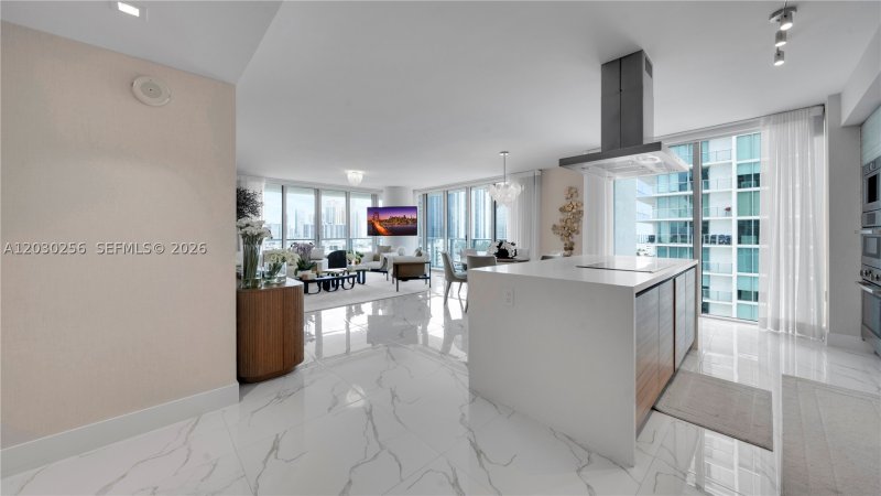 Condo for sale at Parque Towers at St. Tropez 5-1107