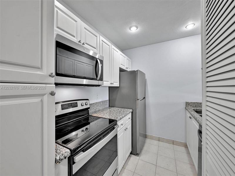 Property photo # 6