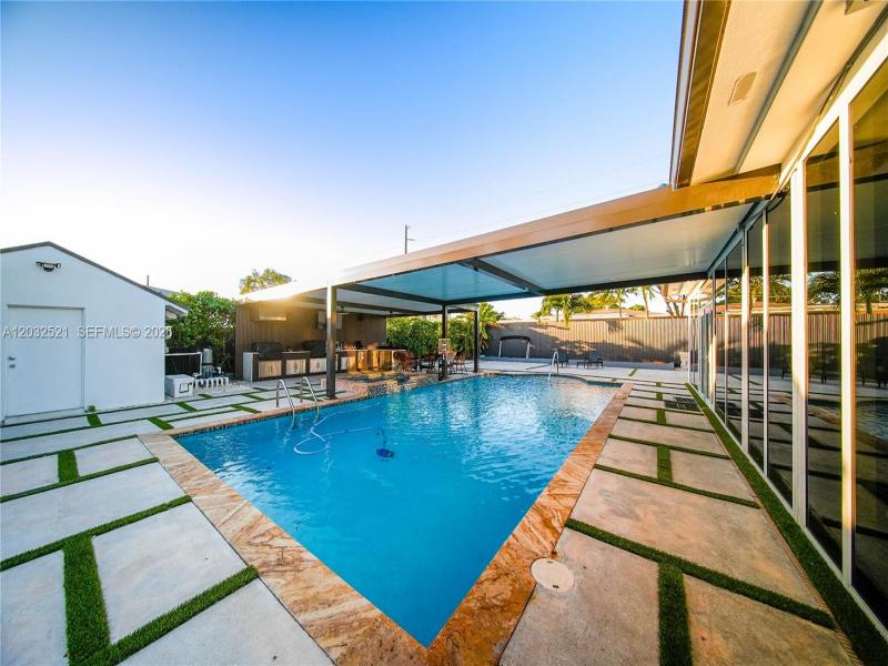 Property photo # 8