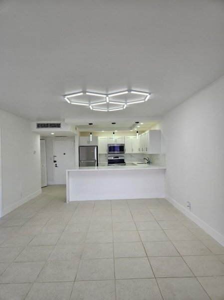 Apartment for rent at Olympus Towers 620