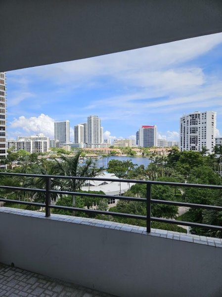 Apartment for rent at Olympus Towers 620