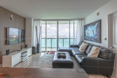 1800 Club Apt #2209