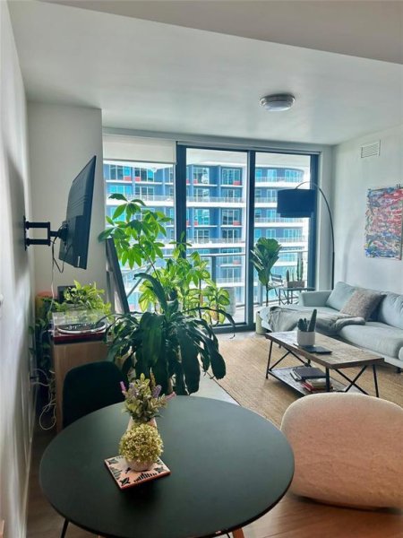 Apartment for rent at Dua Miami - SLS Brickell Condo 1907