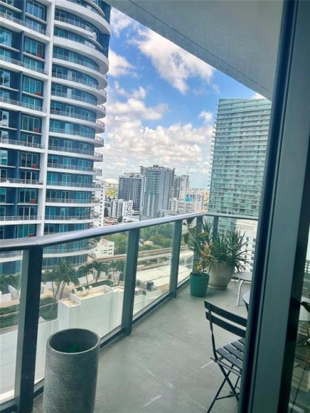 Apartment for rent at Dua Miami - SLS Brickell Condo 1907