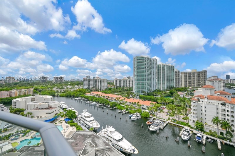 Apartment for rent at Turnberry Isle 17A
