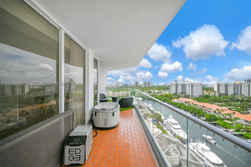 Apartment for rent at Turnberry Isle 17A