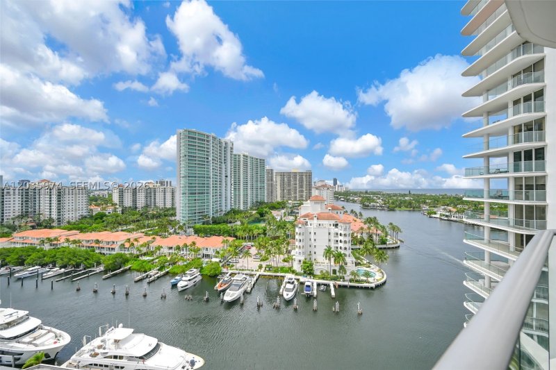 Apartment for rent at Turnberry Isle 17A
