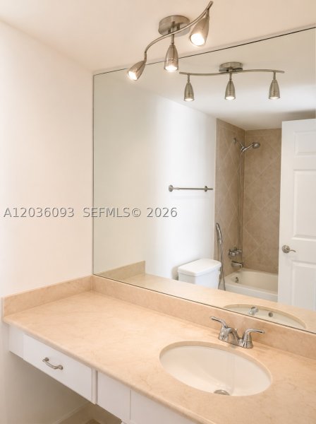 Condo for sale at Aquasol 7P