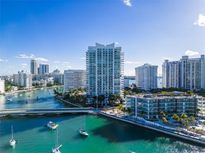 Grand Venetian Apt #PH04